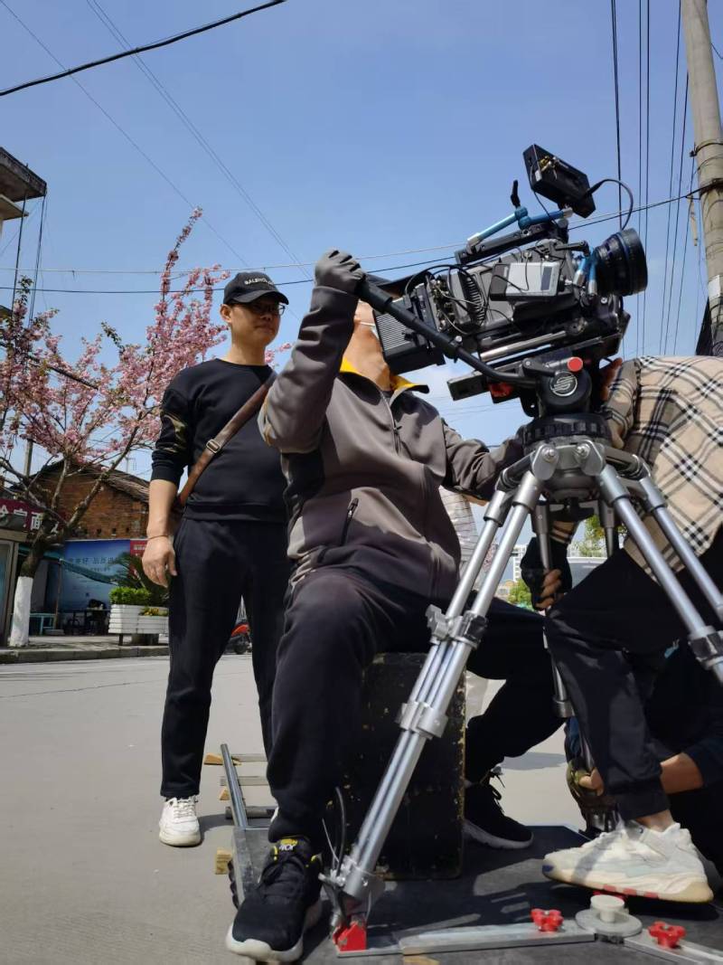 潢川县广告片拍摄：快消品牌爆款之选，网感内容适配社媒传播！